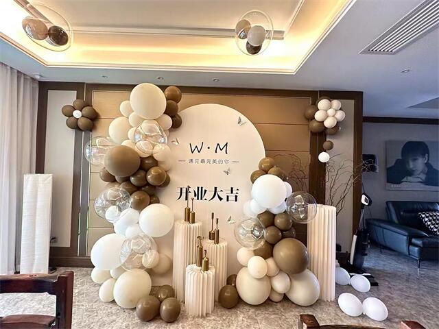 洛阳夜场模特招聘 | 高端KTV兼职岗位无任务束缚自由来去