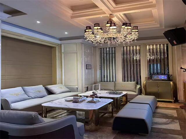 成都夜总会招聘 | 笛笙俱乐部急聘酒水促销员，即刻加入，开启